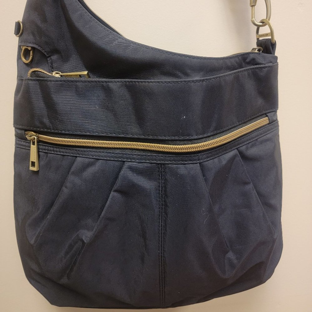 NWT Travelon Anti-Theft Signature 3 Compartment Nylon Crossbody Bag Sable